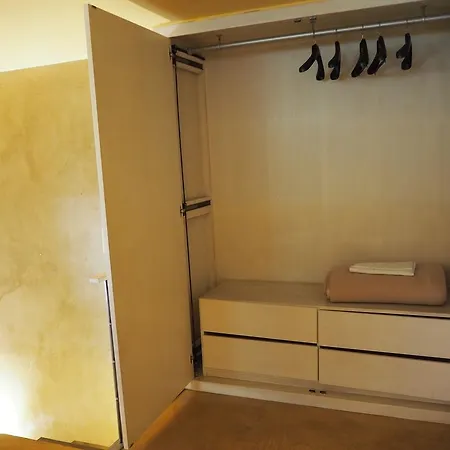 Apartment La Dimora Di Chiaia Naples